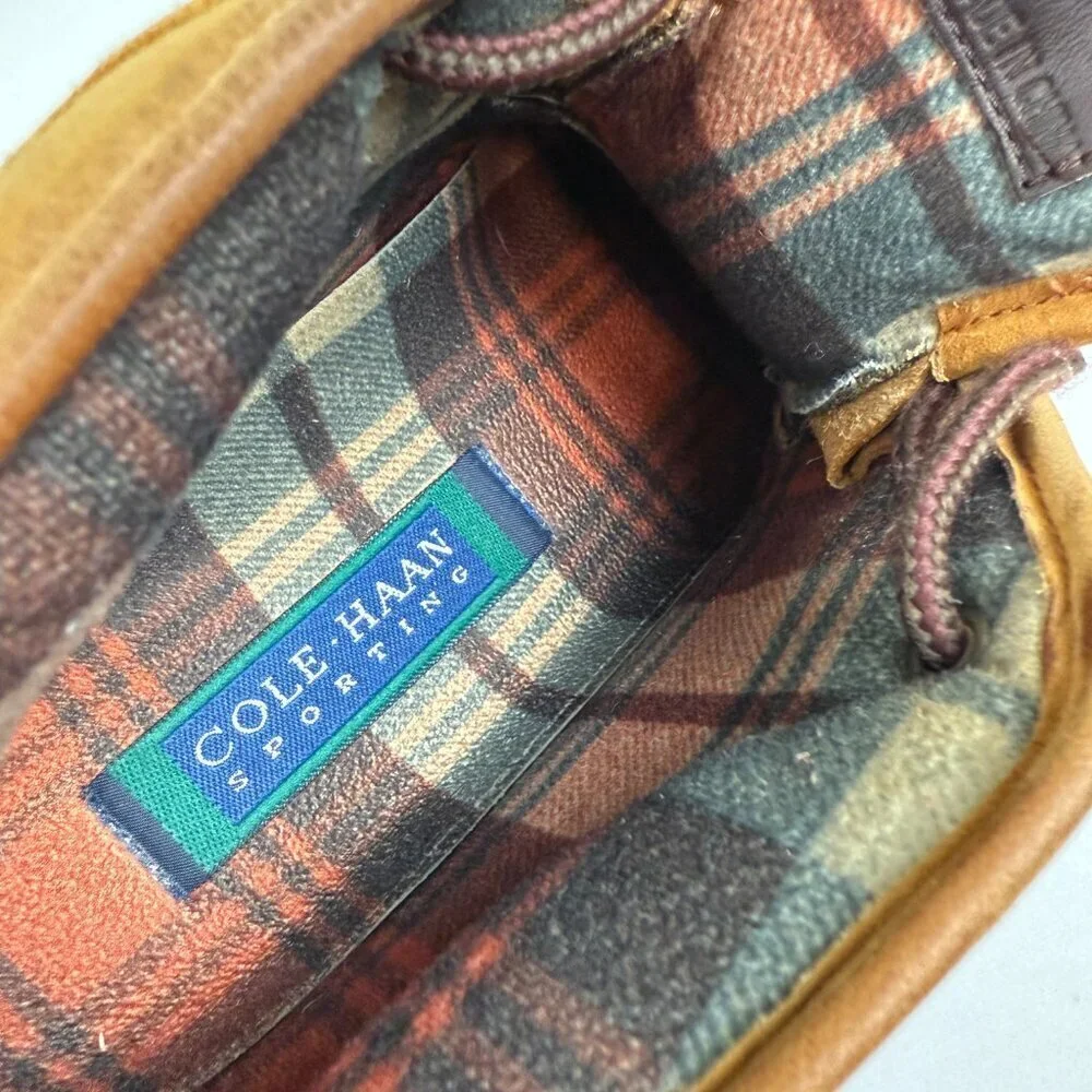 EUC Cole Haan Sporting Two Tone Leather Waterproof Chukka Boots